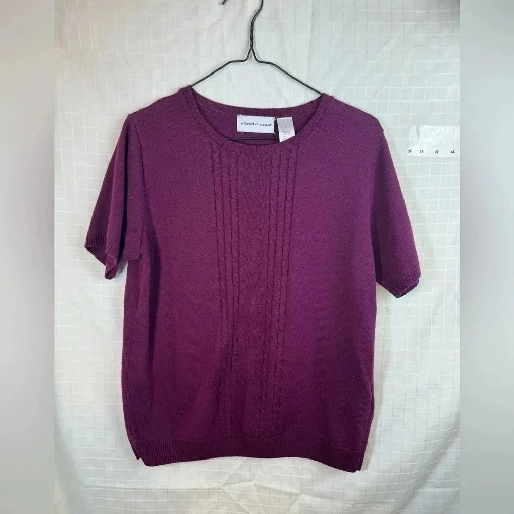 Women’s Alfred Dunner Small Maroon  purple Sweater Top Short Sleeve 19 Pit